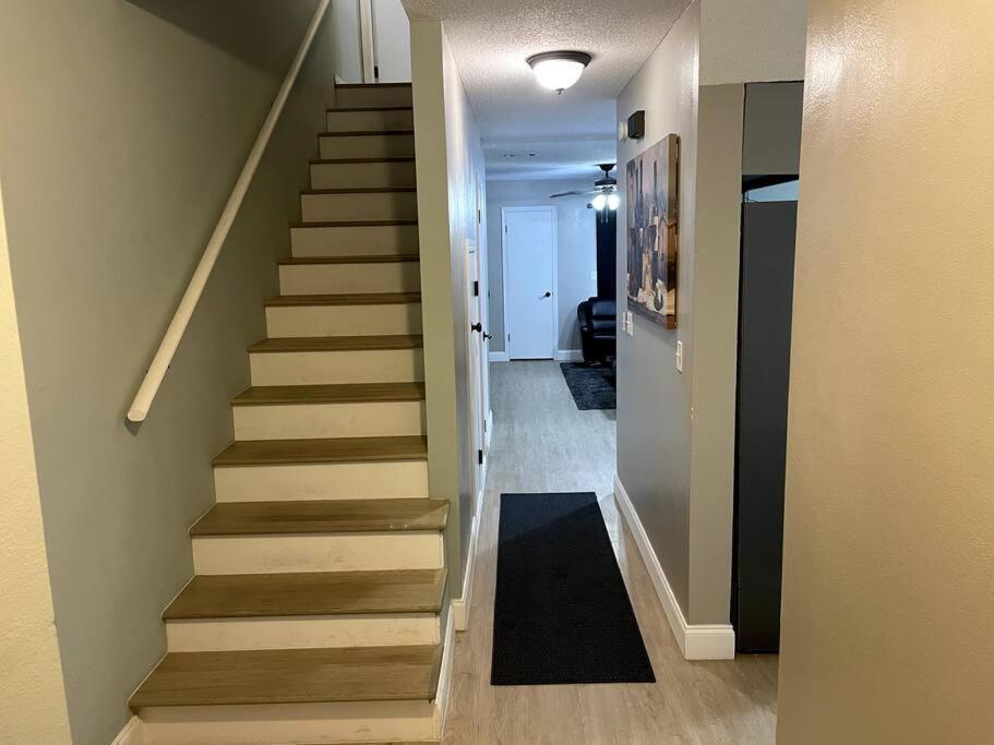 Modern 2 Bedroom Townhome Minutes From The Beach!! Fort Walton Beach Bagian luar foto